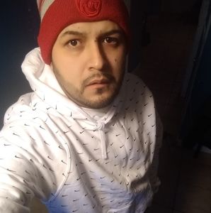 Meet your Posher, Diego